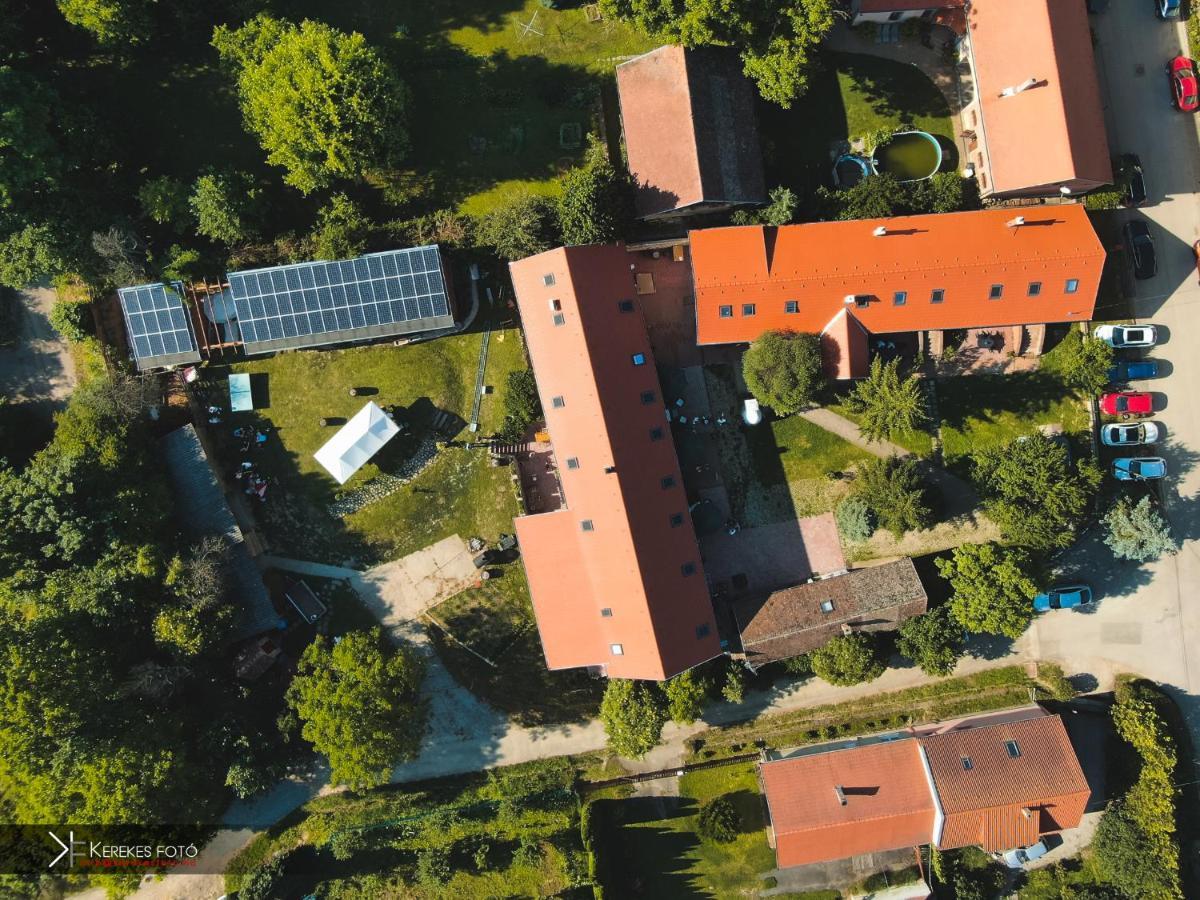 Natúra Panzió&Apartmanház Orfű Exterior foto